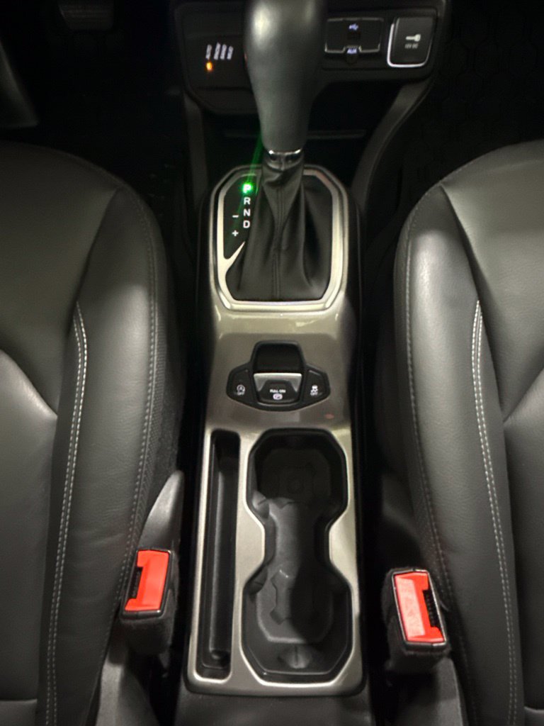 Used 2021 Jeep Renegade Limited w/ Sun & Sound Group AWD/4WD image 30
