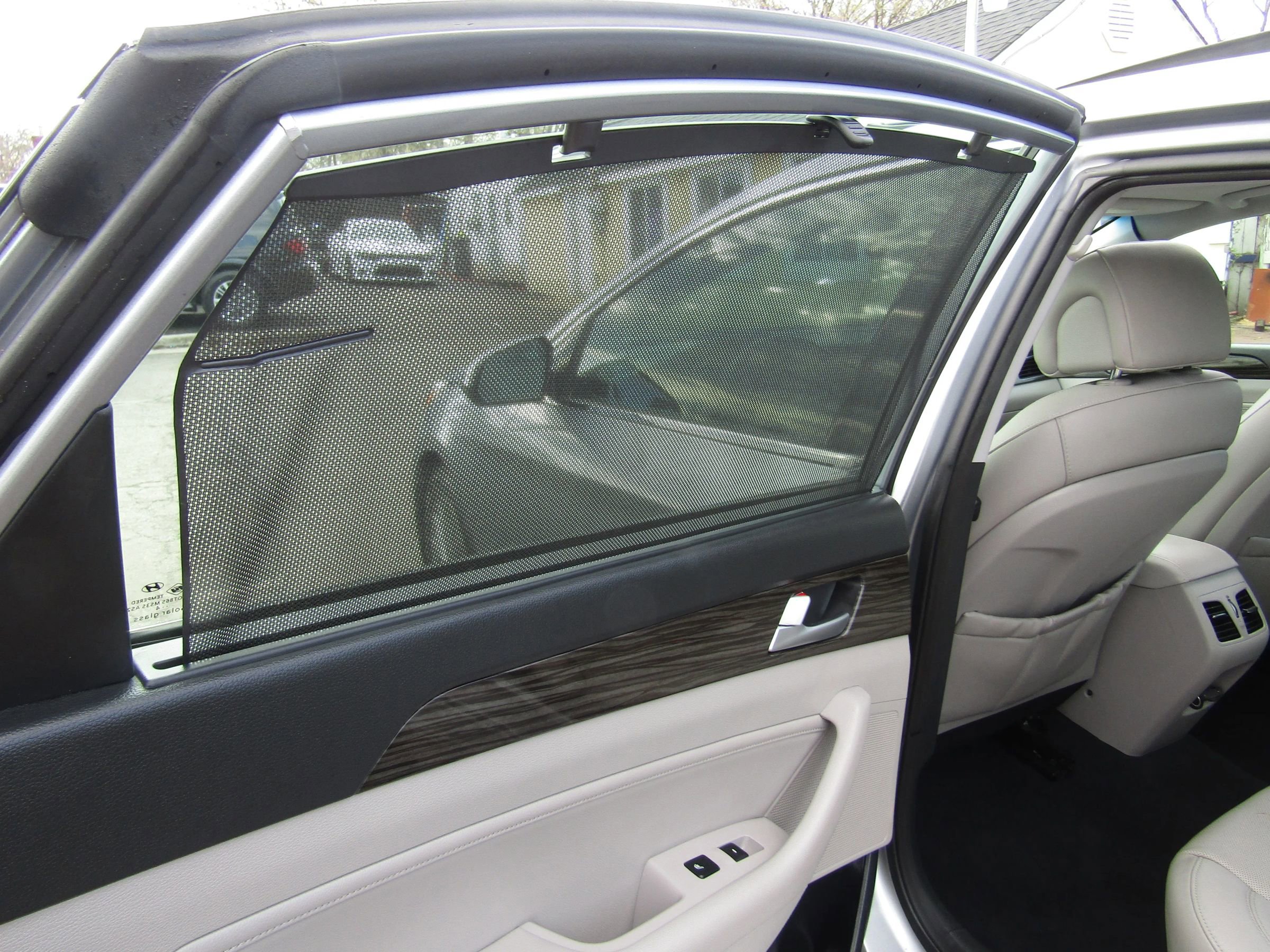 Used 2015 Hyundai Sonata Limited w/ Option Group 06 FWD image 16