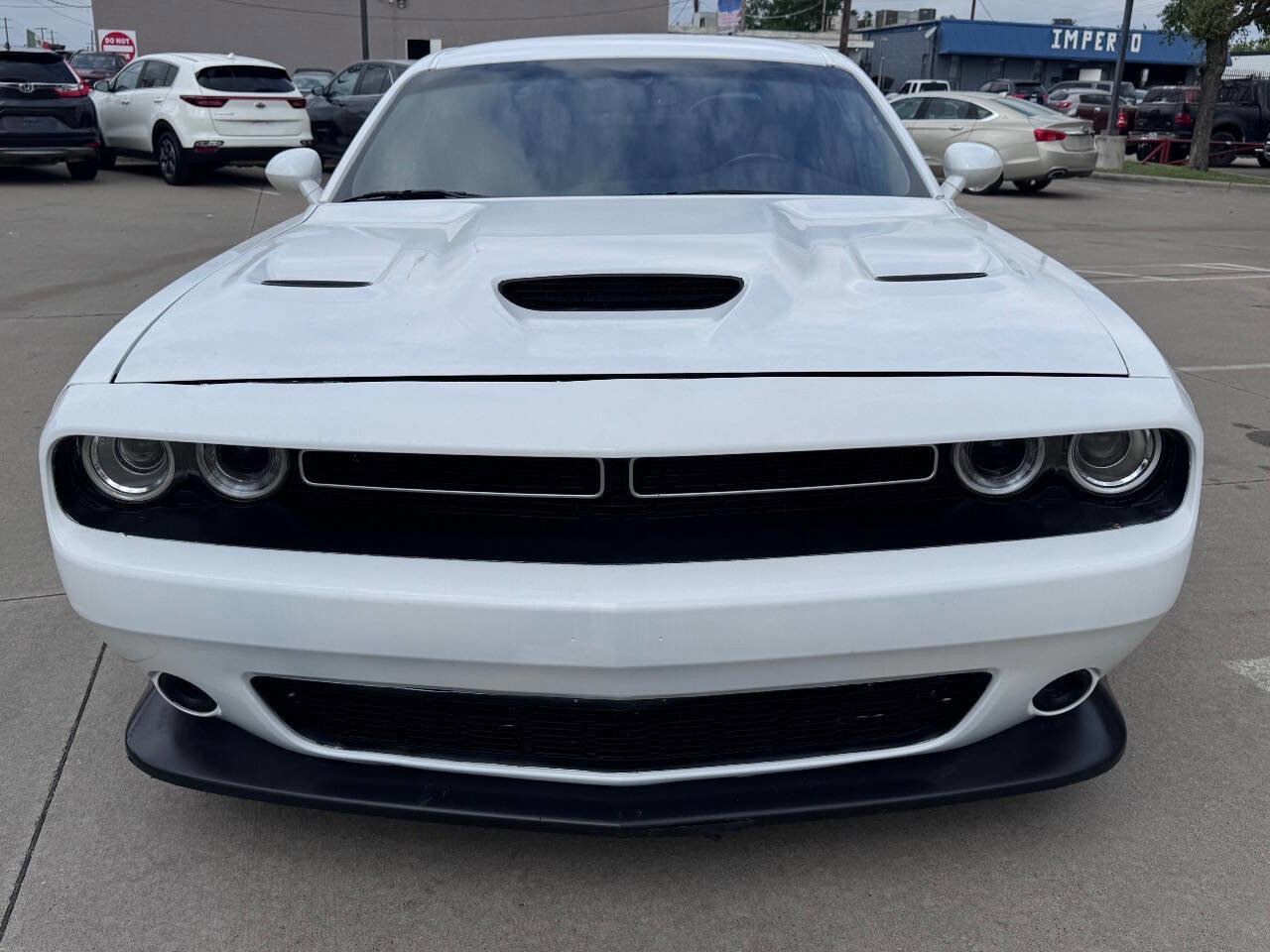 Used 2023 Dodge Challenger GT image 2