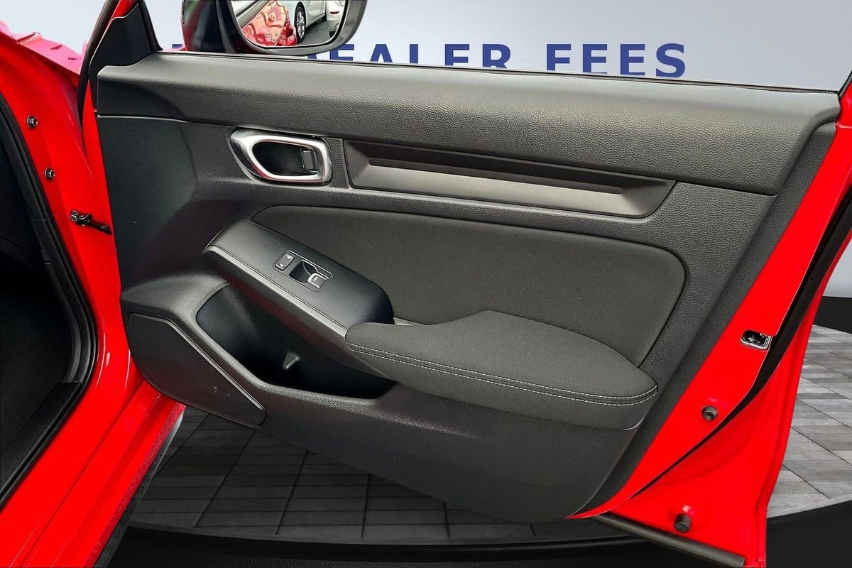 Used 2023 Honda Civic Sport image 28