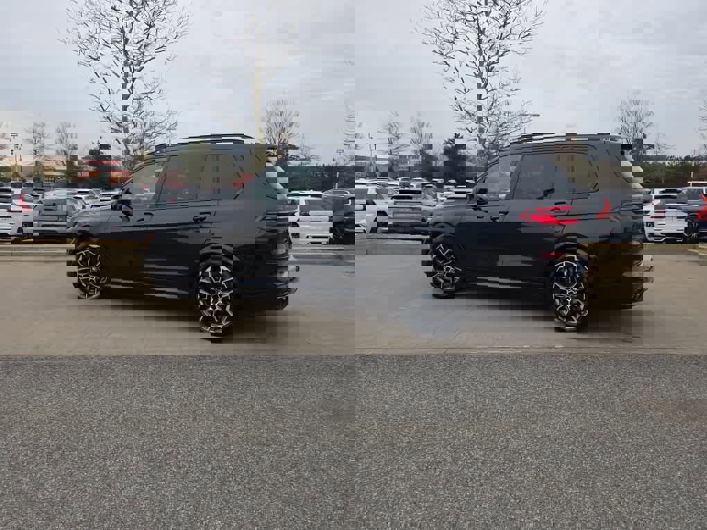 Used 2026 BMW X7 M60i image 4