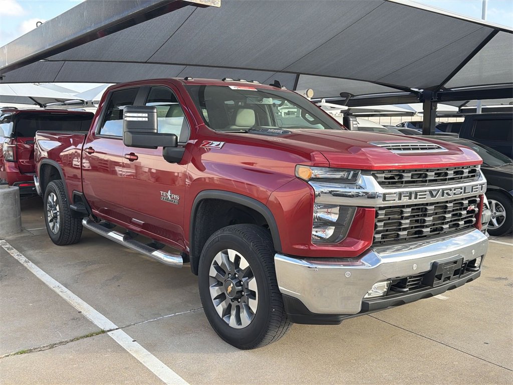 Used 2021 Chevrolet Silverado 2500 LT w/ Texas Edition image 2