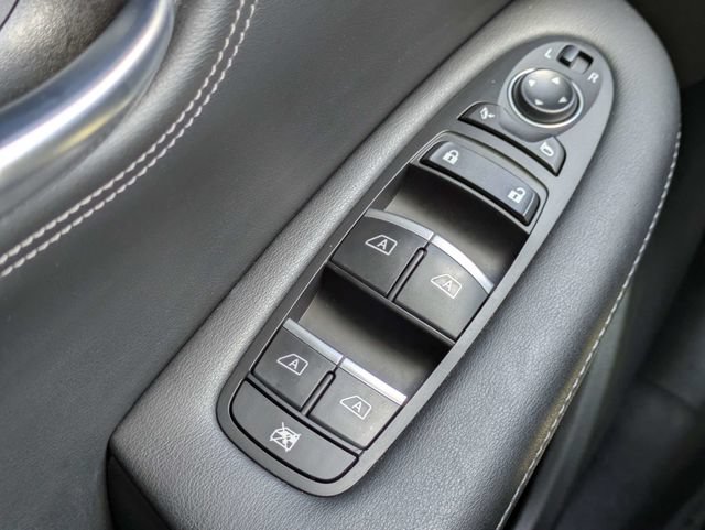Used 2023 INFINITI QX55 Luxe w/ Cargo Package AWD/4WD image 24