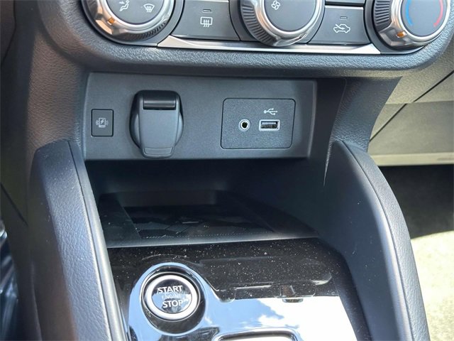 New 2025 Nissan Versa SV w/ Trunk Package image 22