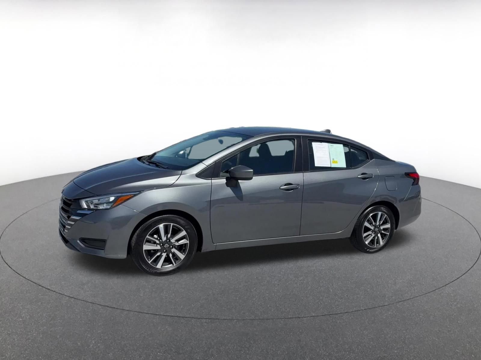 Used 2025 Nissan Versa SV FWD image 8
