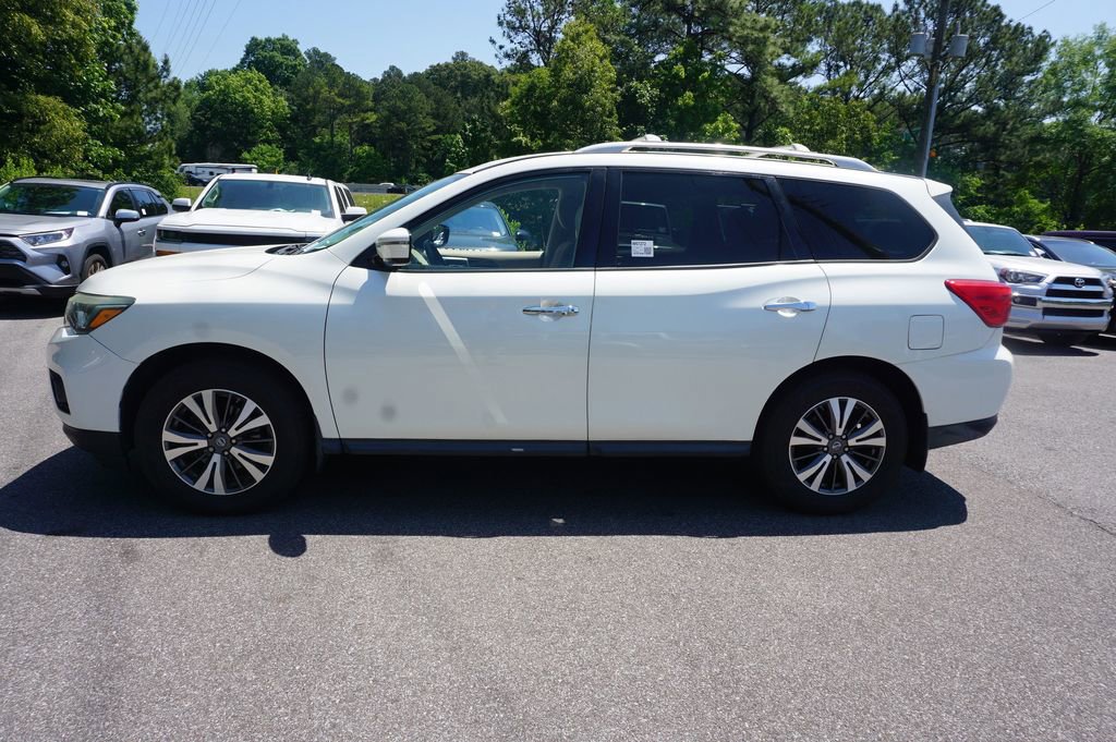 Used 2017 Nissan Pathfinder SV FWD image 17