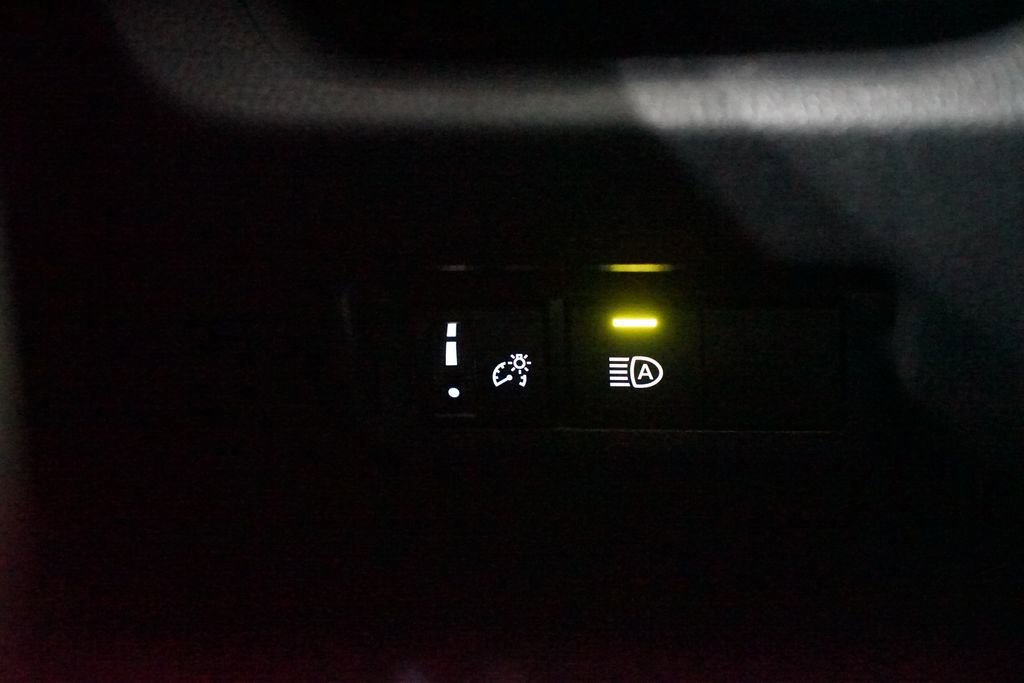 Used 2025 Toyota RAV4 LE image 23