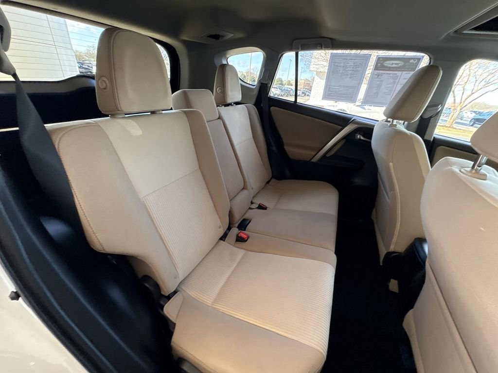 Used 2015 Toyota RAV4 XLE image 27