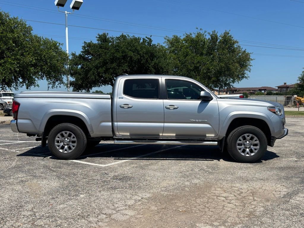 Used 2018 Toyota Tacoma SR5 RWD image 4