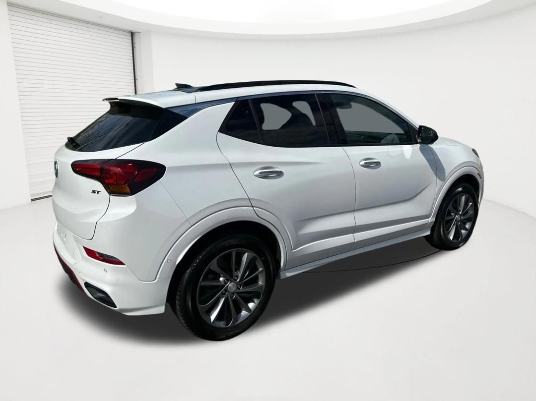 Certified 2021 Buick Encore GX Essence w/ Advanced Technology Package AWD/4WD image 5