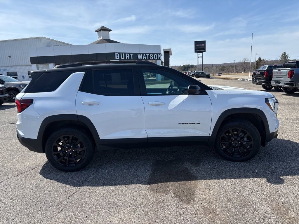 Used 2026 GMC Terrain Elevation w/ Elevation Premium Package image 8