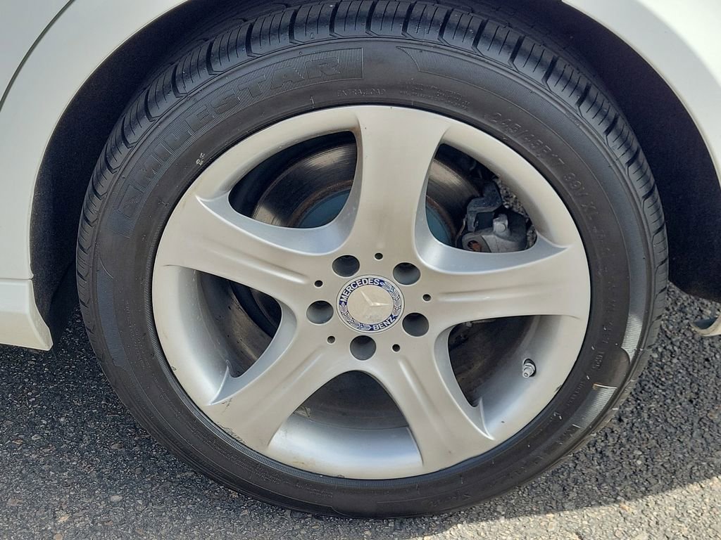 Used 2014 Mercedes-Benz E 350 4MATIC Sedan w/ Premium 1 Package image 17