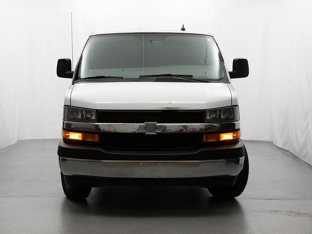 Used 2019 Chevrolet Express 3500 Work Van w/ Driver Convenience Package image 5