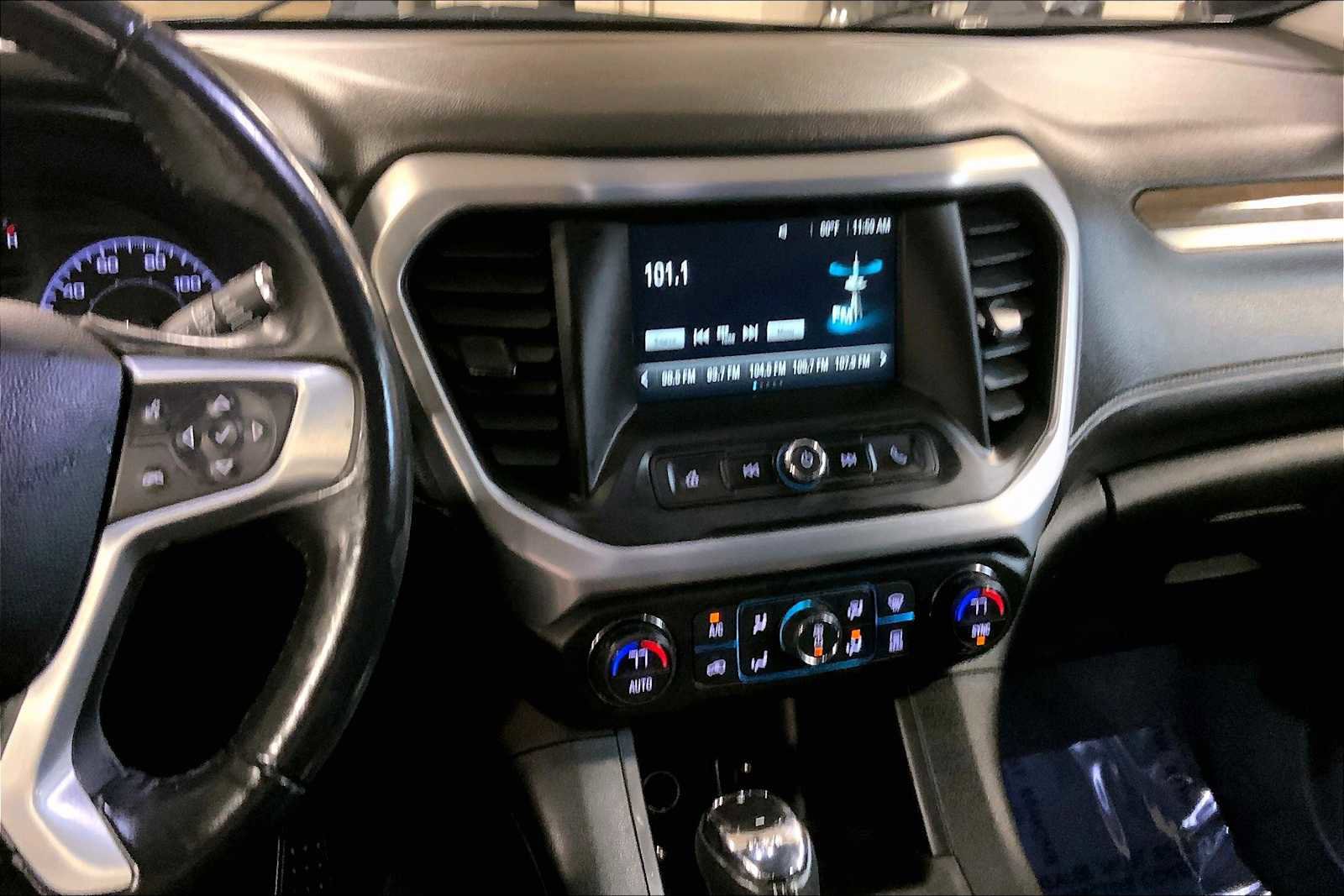 Used 2018 GMC Acadia SLE image 7