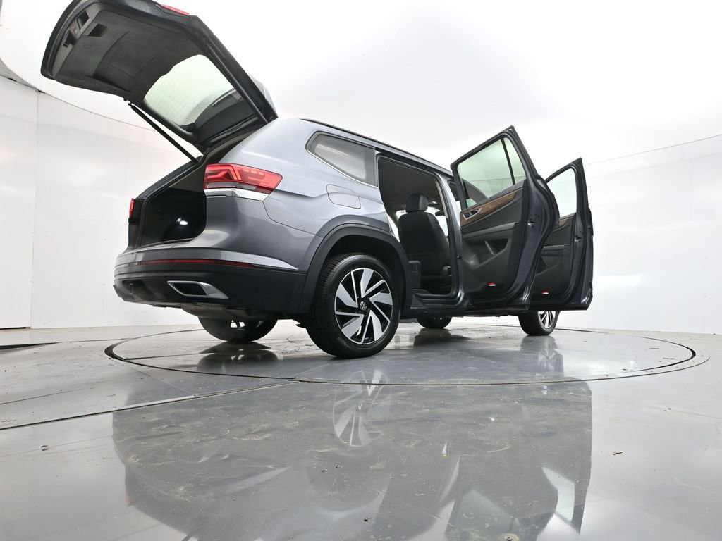 Used 2024 Volkswagen Atlas SE image 43