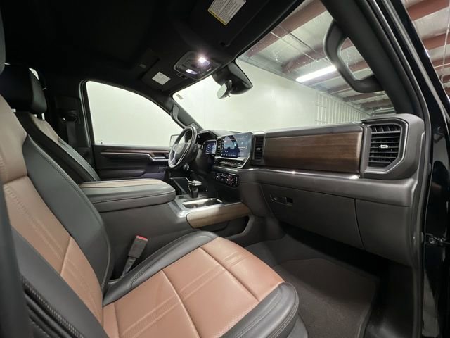 Certified 2023 Chevrolet Silverado 1500 High Country w/ Technology Package image 29