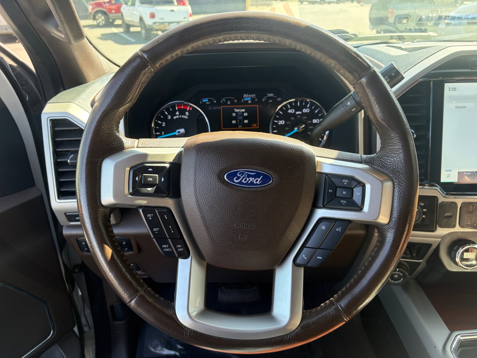 Used 2022 Ford F350 King Ranch w/ King Ranch Ultimate Package AWD/4WD image 9