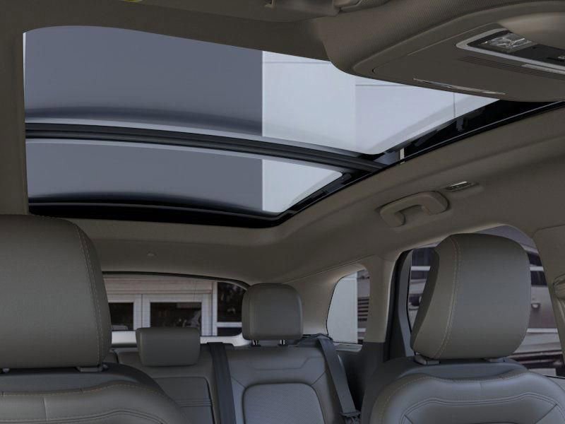 New 2026 Lincoln Corsair Grand Touring AWD/4WD image 22