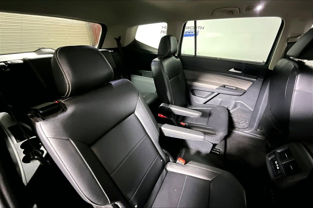 Used 2021 Volkswagen Atlas SE w/ Panoramic Sunroof Package image 22