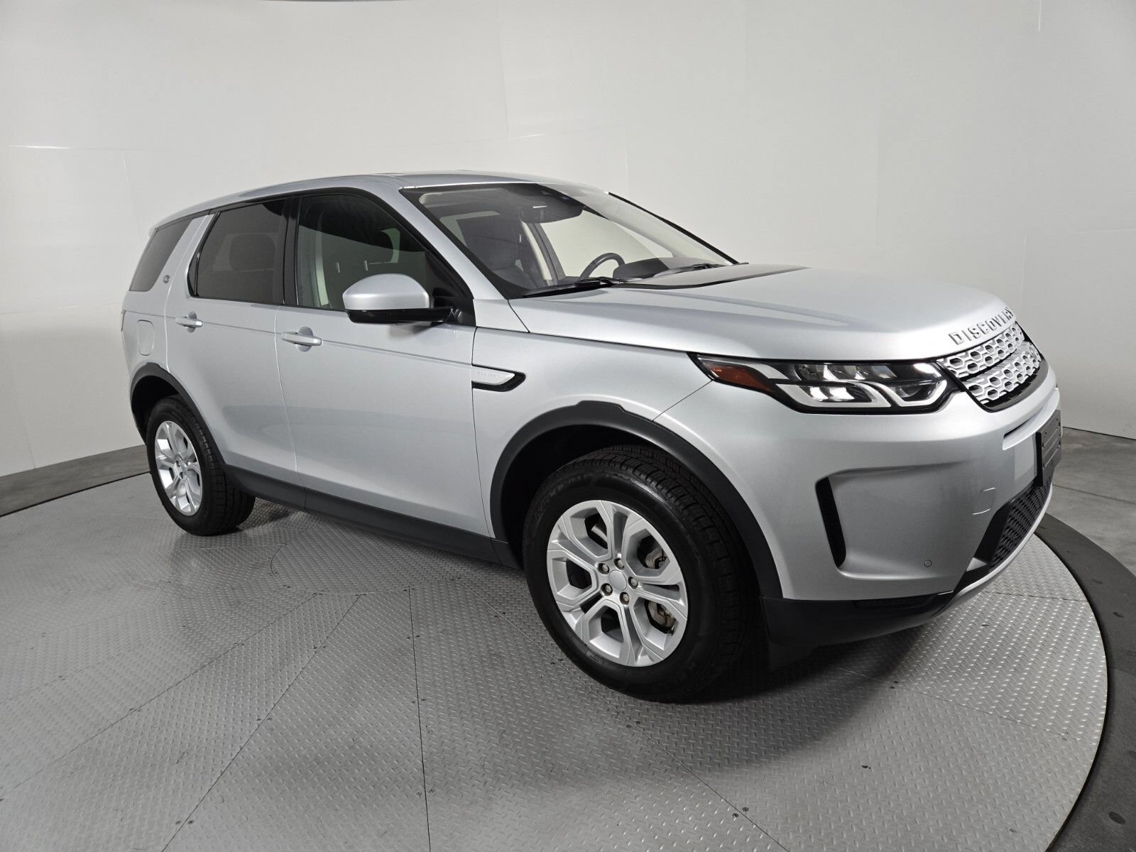 Used 2020 Land Rover Discovery Sport AWD/4WD image 15