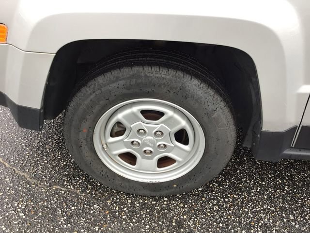 Used 2011 Jeep Patriot Sport FWD image 18