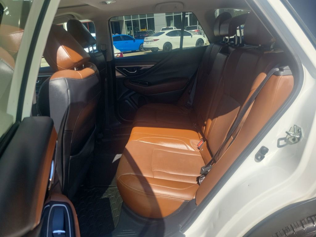 Used 2021 Subaru Outback Touring w/ Popular Package #2 image 17
