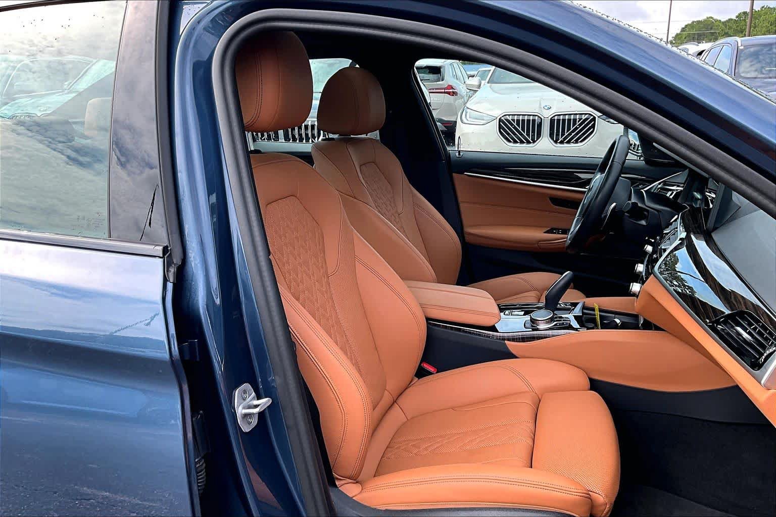 Used 2023 BMW 530i w/ M Sport Package RWD image 9