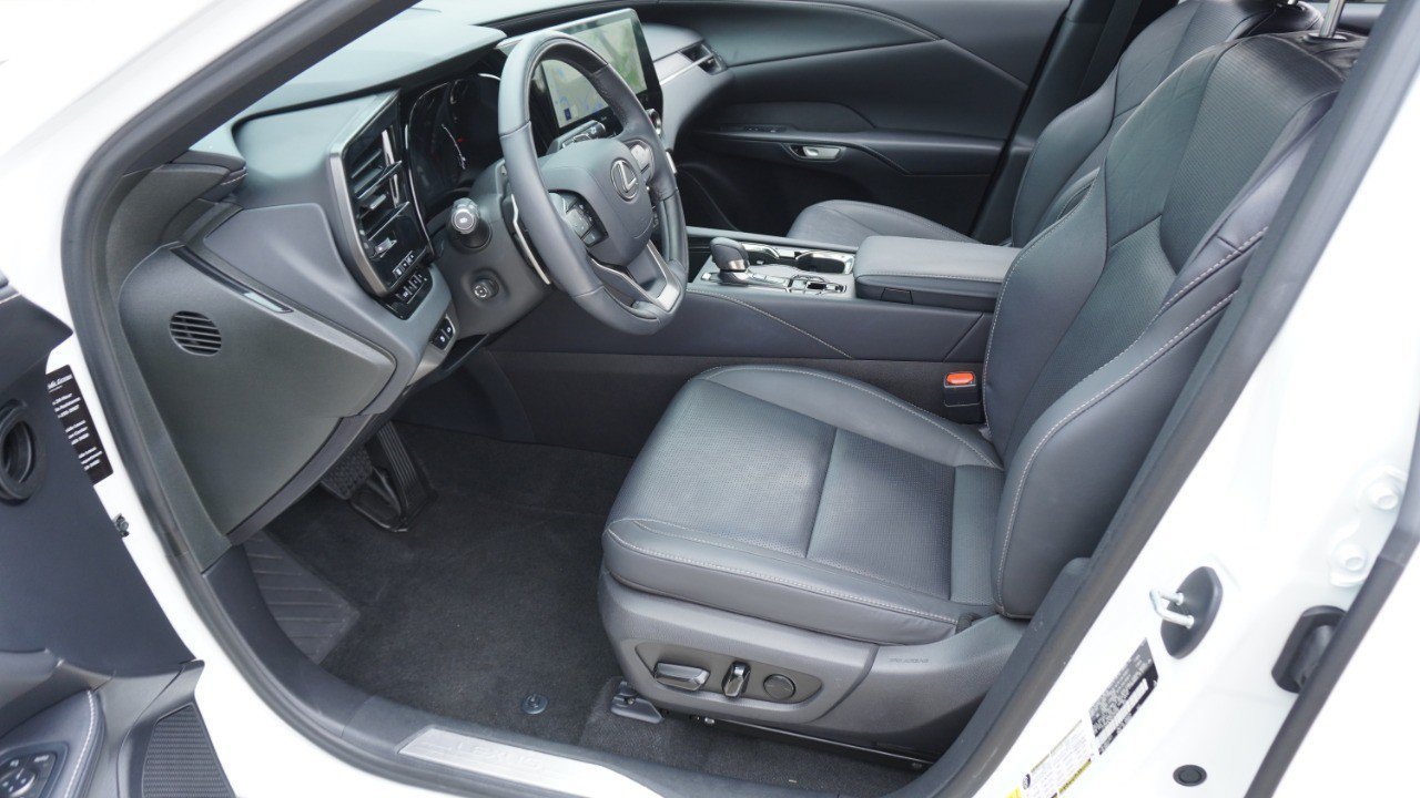 Used 2024 Lexus RX 350 Premium Plus w/ Convenience Package AWD/4WD image 13