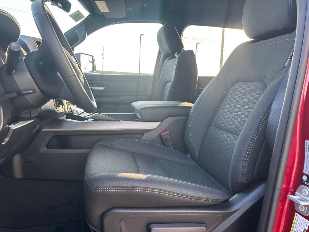 New 2027 RAM 1500 Express AWD/4WD image 9