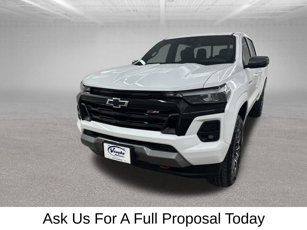 Used 2025 Chevrolet Colorado Z71 AWD/4WD image 6