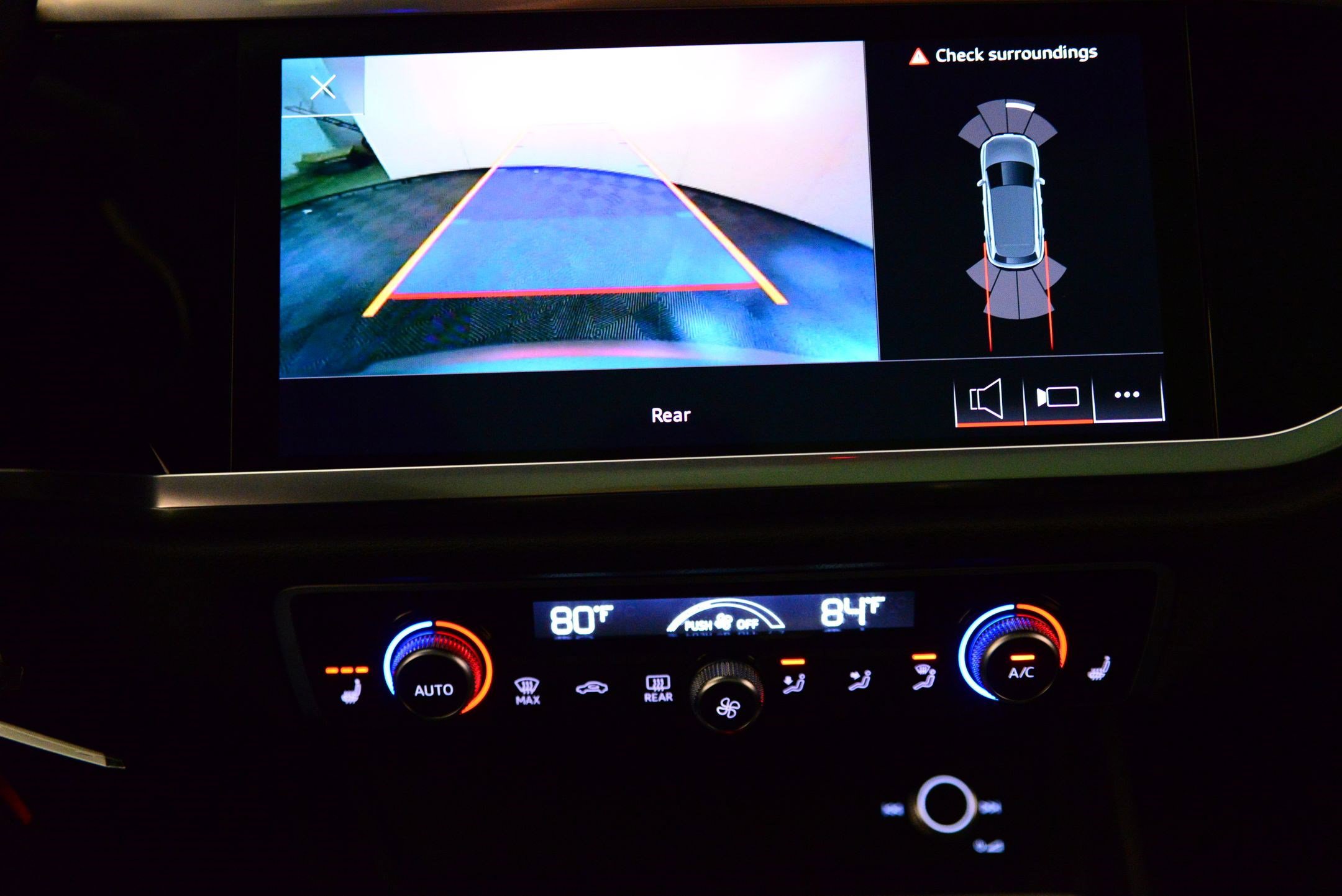 Certified 2023 Audi Q3 2.0T Premium w/ Convenience Package image 31