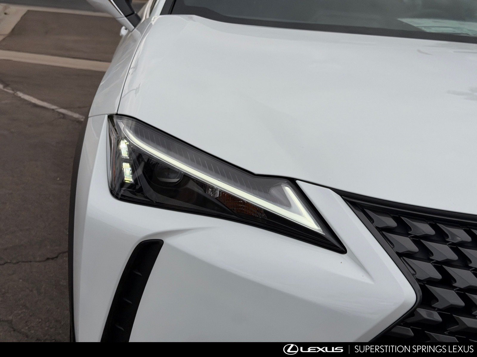 New 2026 Lexus UX 300h FWD image 11