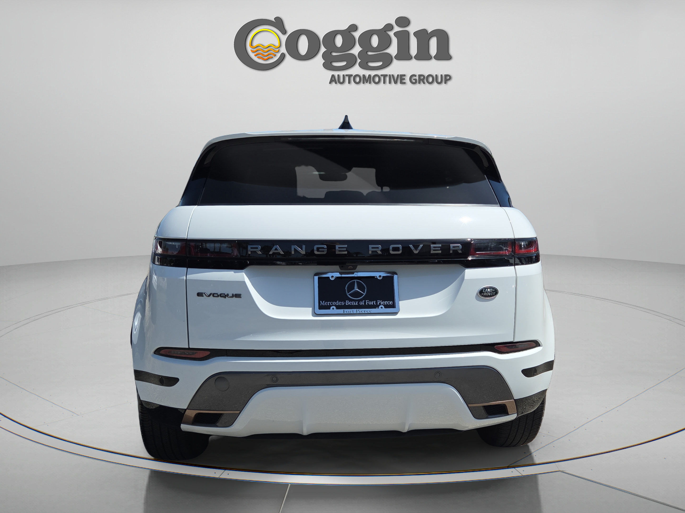 Used 2021 Land Rover Range Rover Evoque R-Dynamic S AWD/4WD image 4