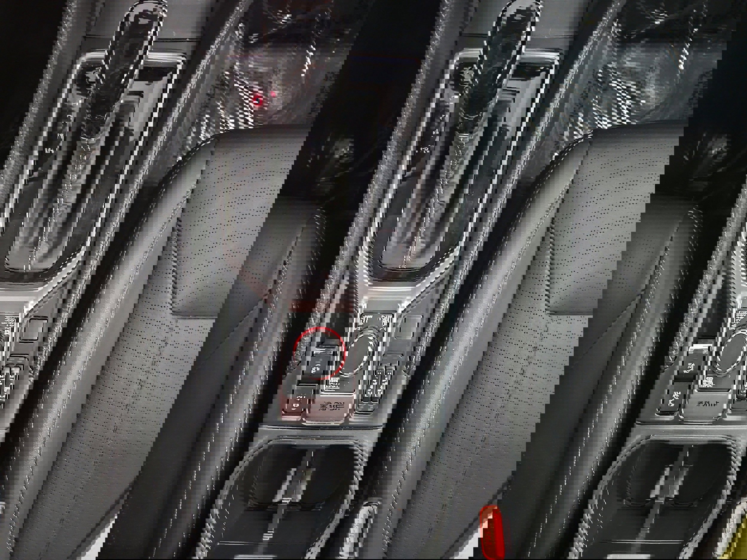 Used 2023 Subaru Forester Touring AWD/4WD image 22