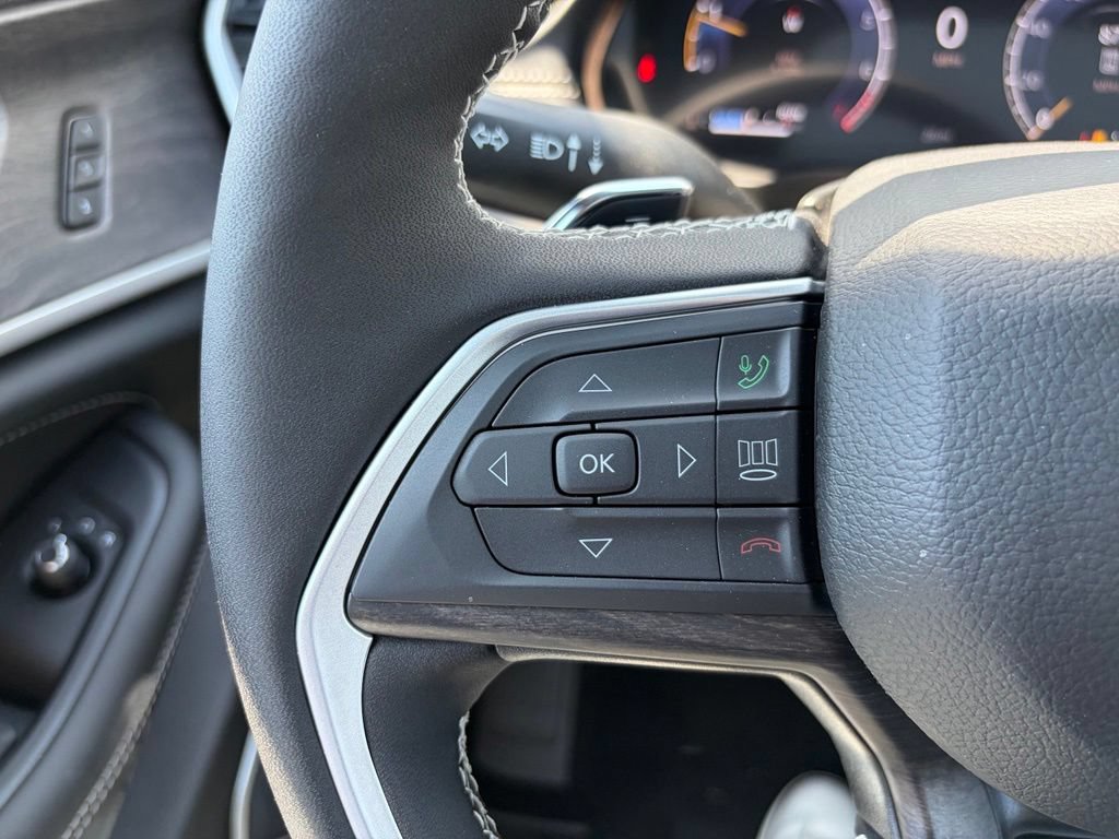 New 2026 Jeep Grand Cherokee L Limited AWD/4WD image 39