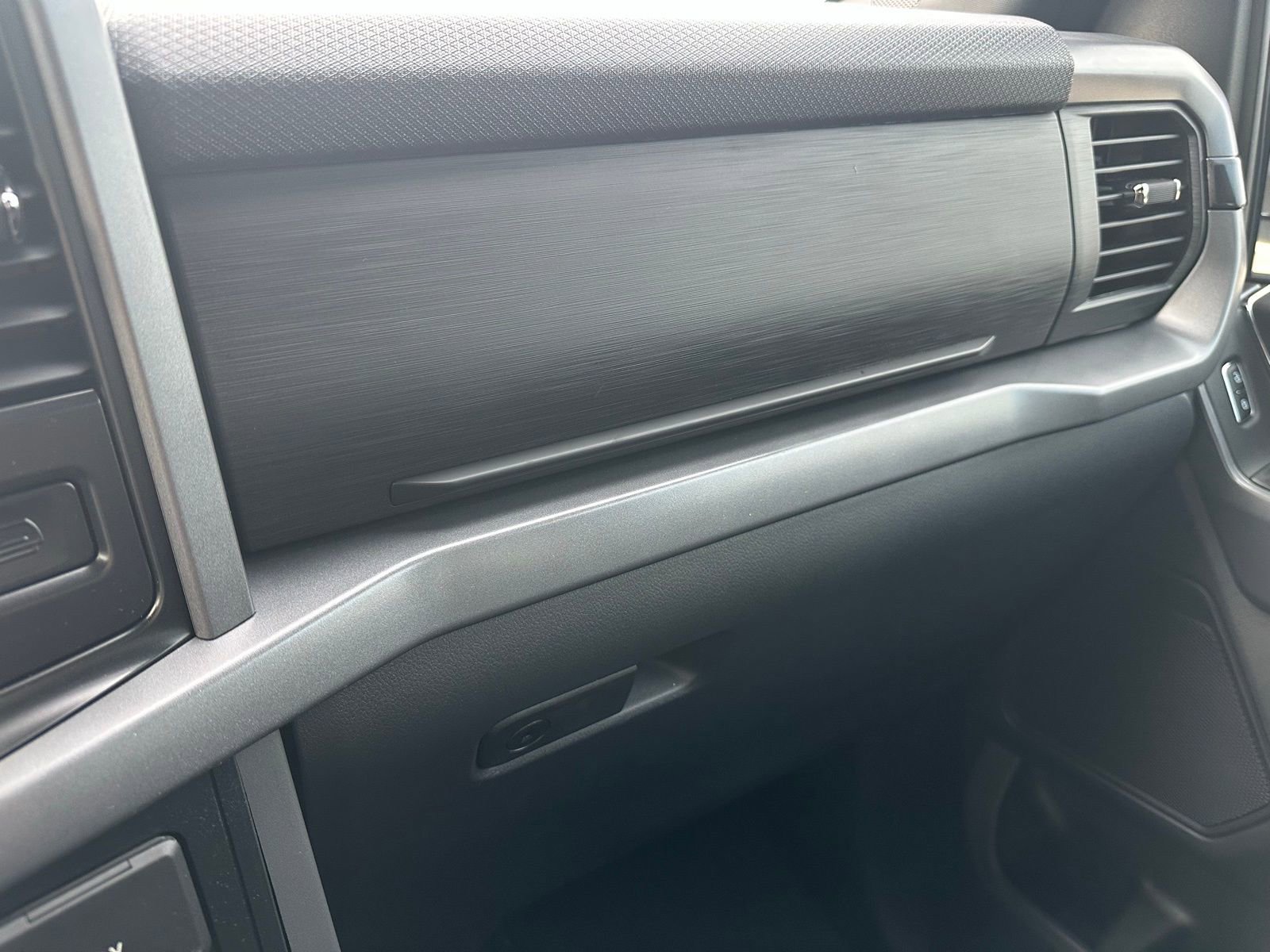 New 2025 Ford F150 XLT w/ Equipment Group 302A MID image 21