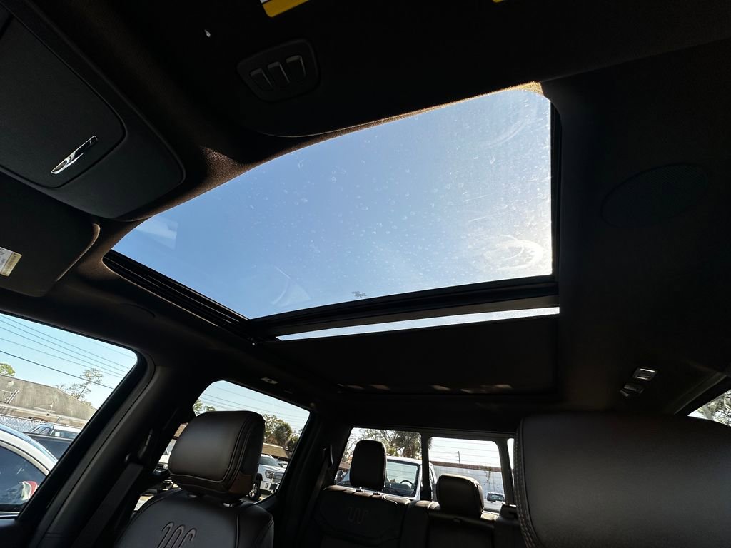 New 2025 Ford F150 King Ranch w/ FX4 Off-Road Package image 92