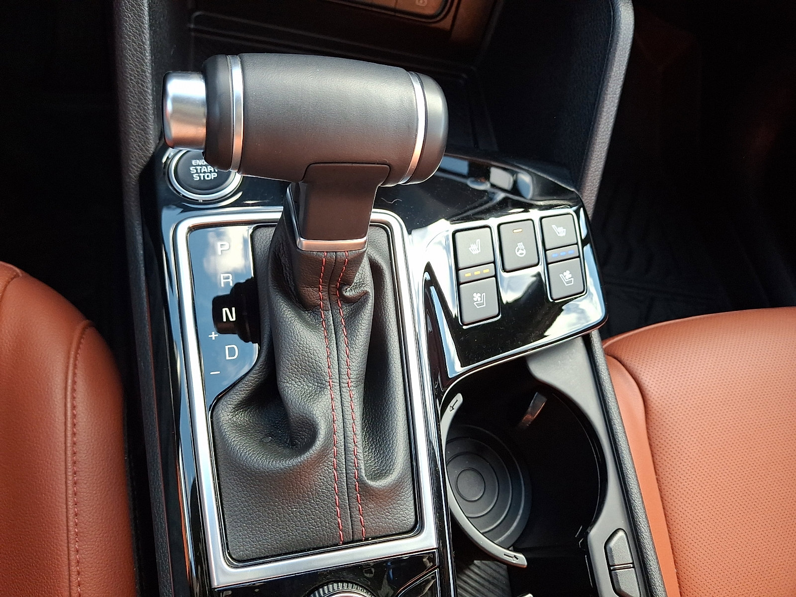 Used 2024 Kia Sportage SX image 22