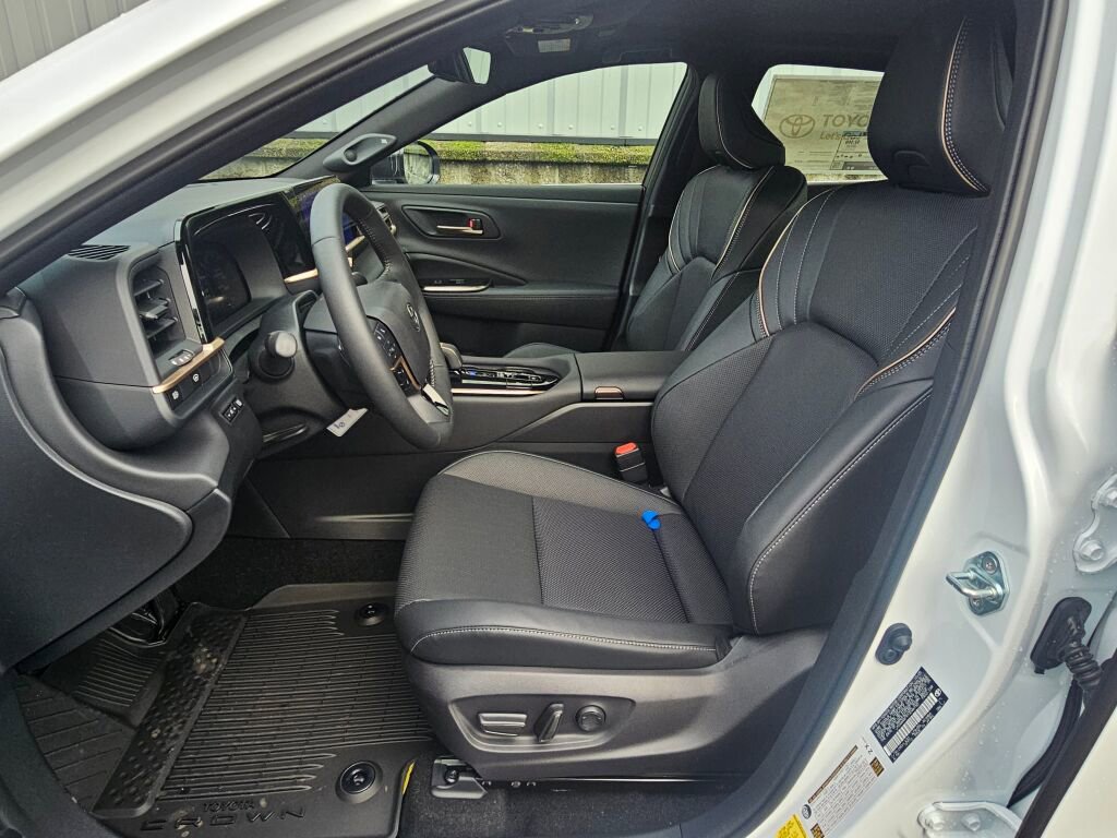 New 2026 Toyota Crown Limited image 12