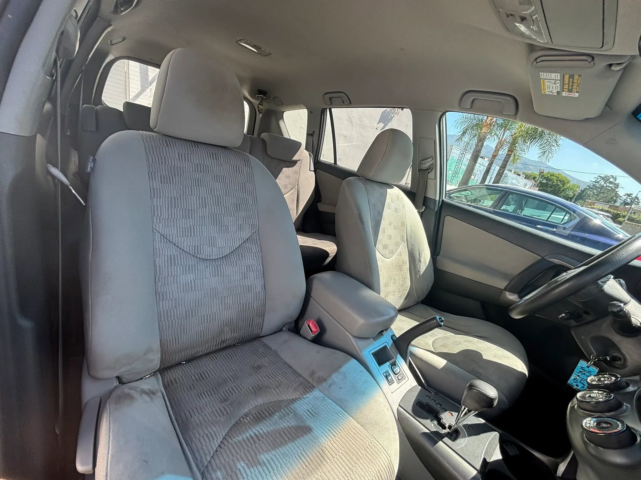 Used 2011 Toyota RAV4 4WD w/ Base L4 Extra Value Pkg image 25