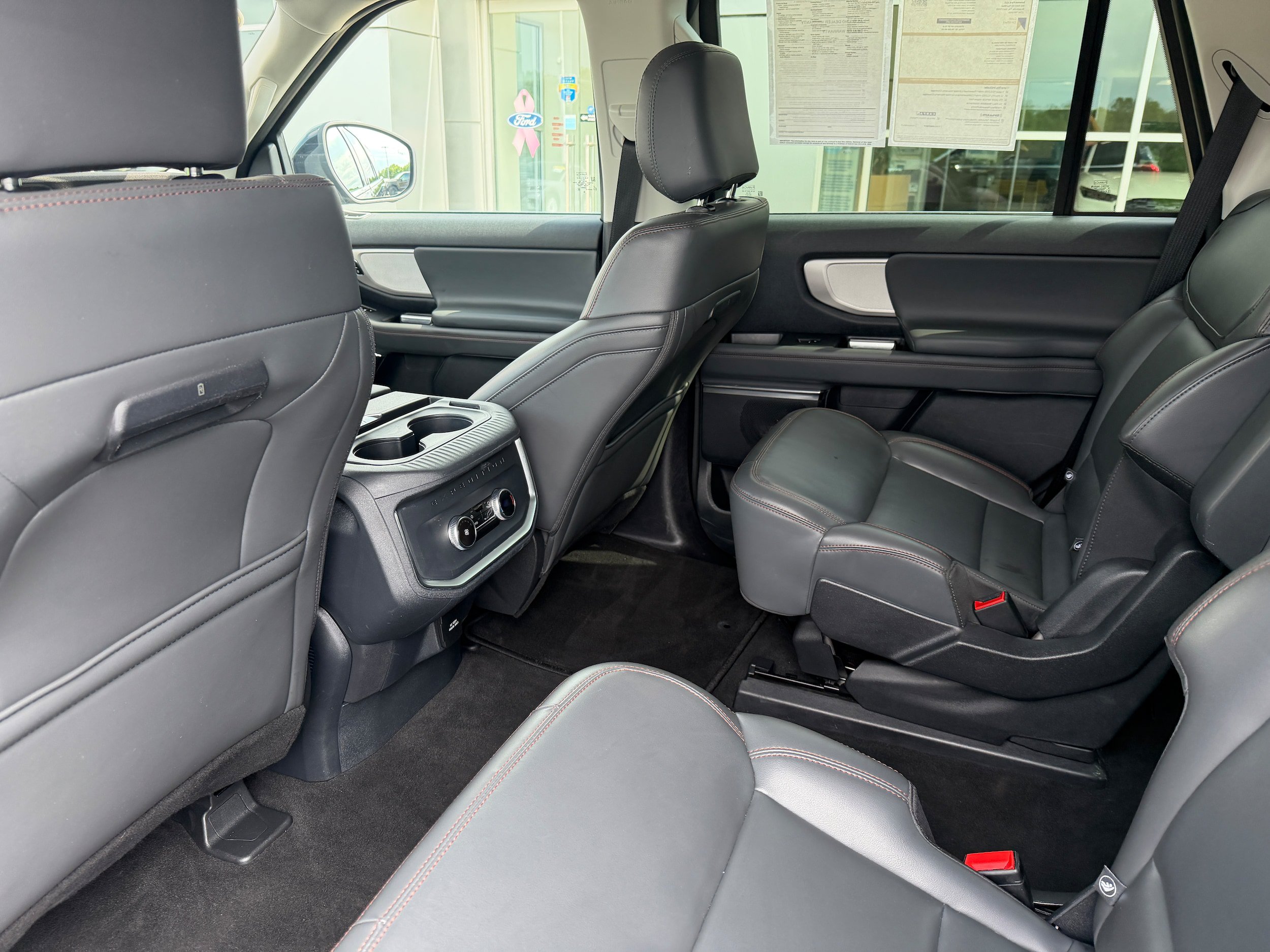 Certified 2025 Ford Expedition Active AWD/4WD image 21