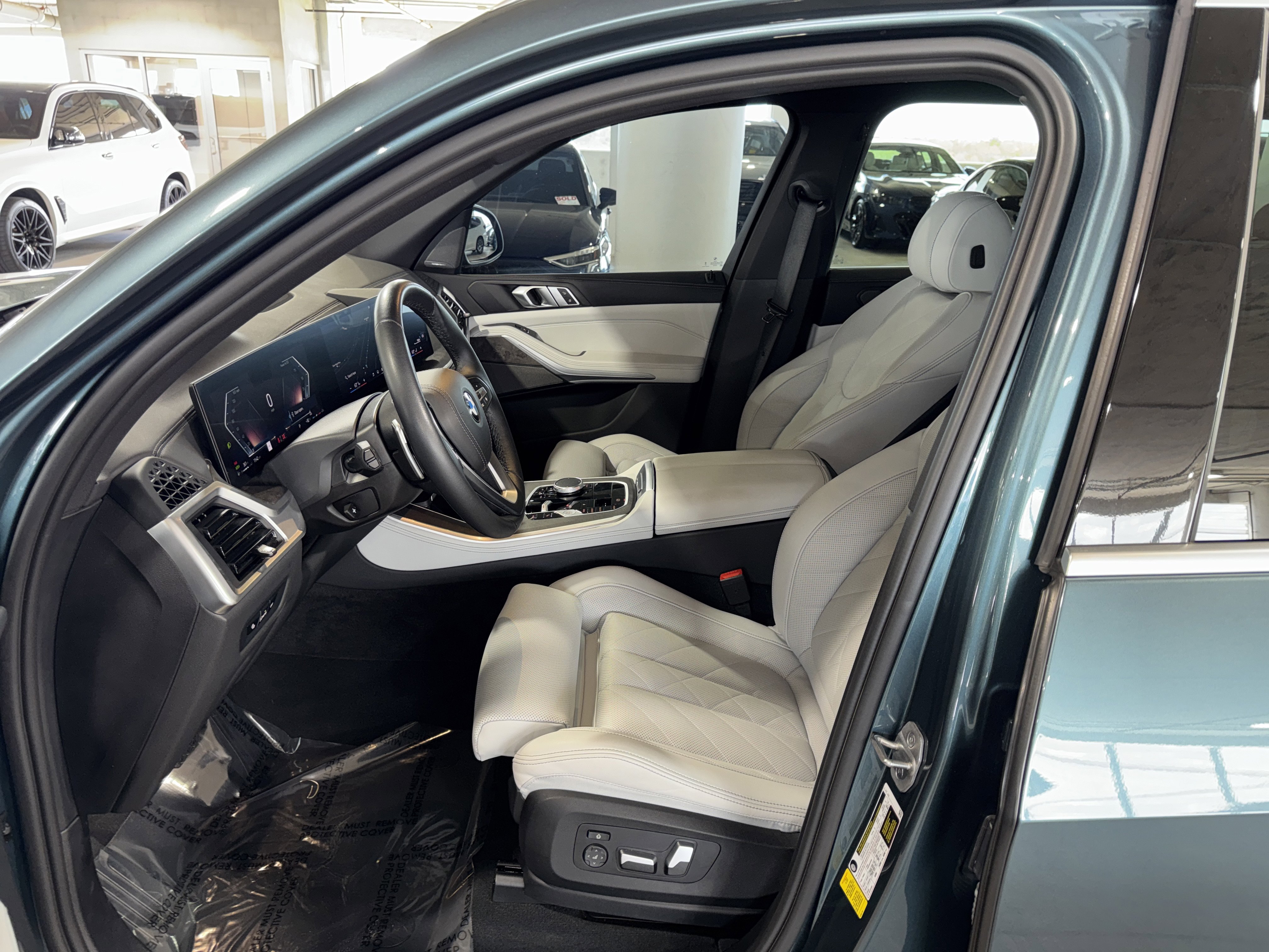 Certified 2024 BMW X5 sDrive40i w/ Premium Package image 19