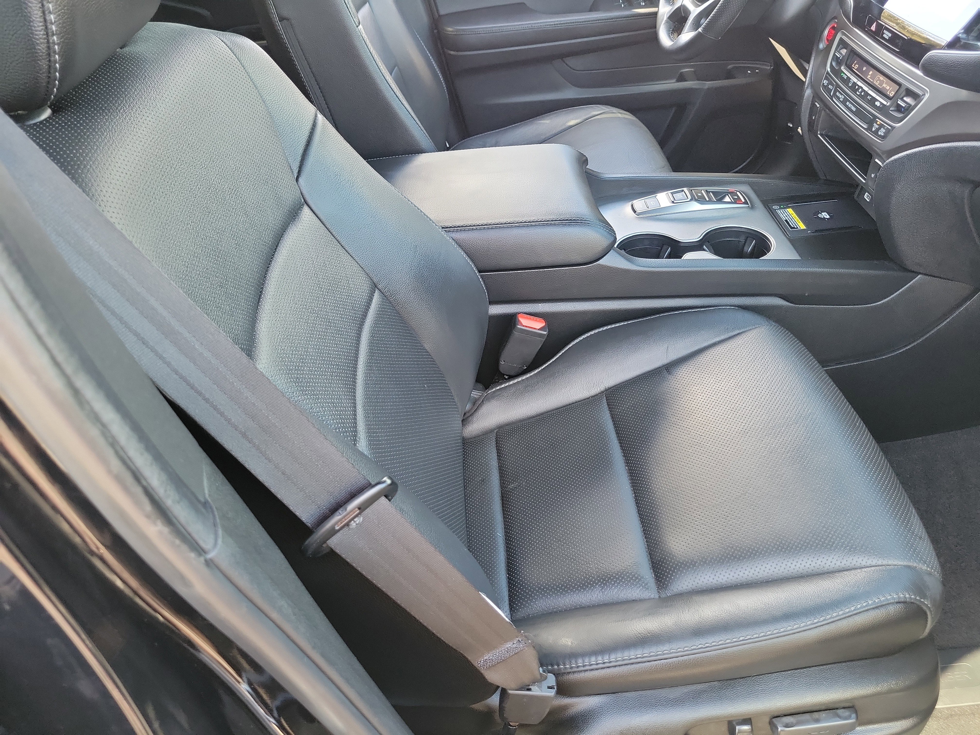 Used 2024 Honda Passport EX-L image 18