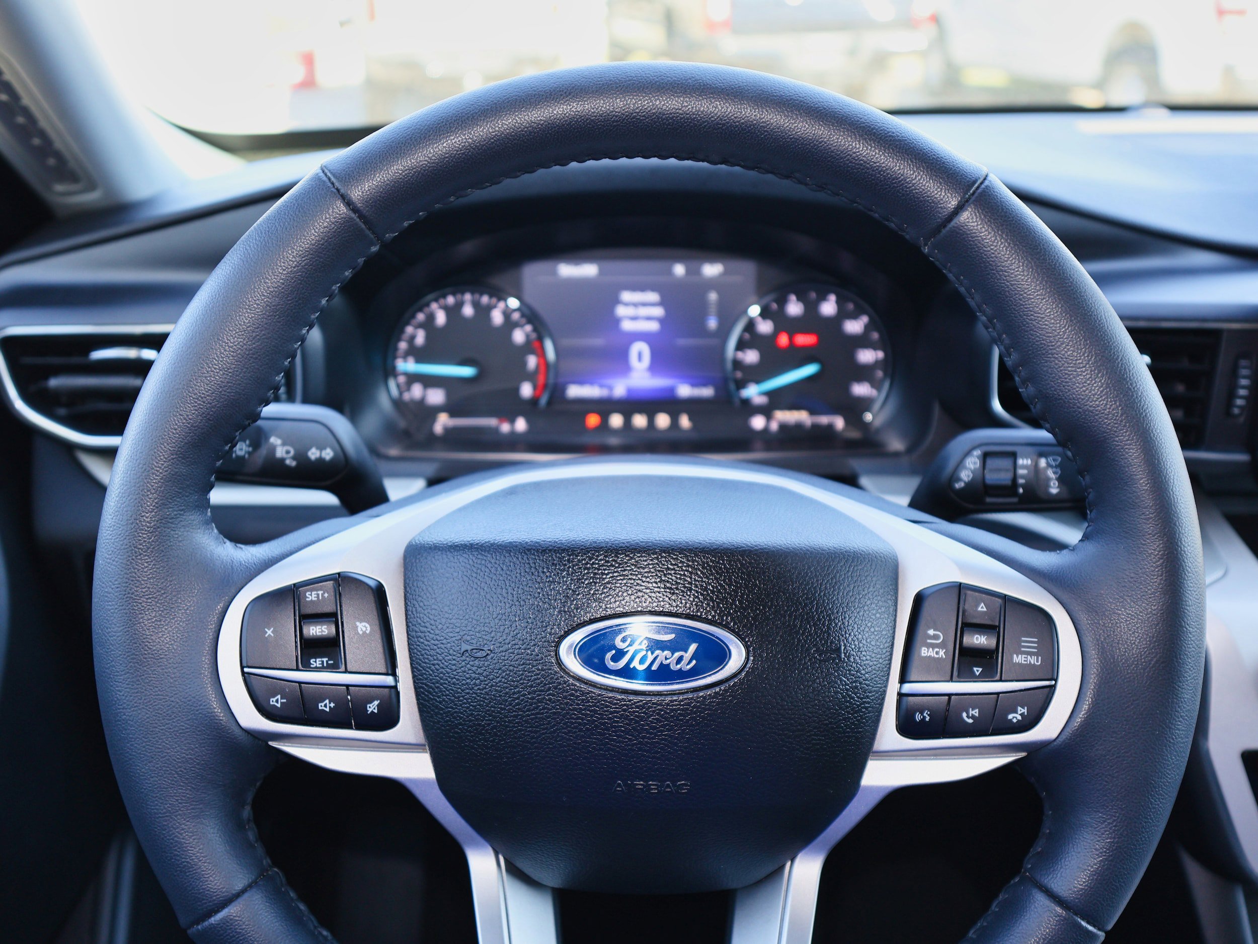 Used 2023 Ford Explorer XLT w/ Equipment Group 202A AWD/4WD image 20