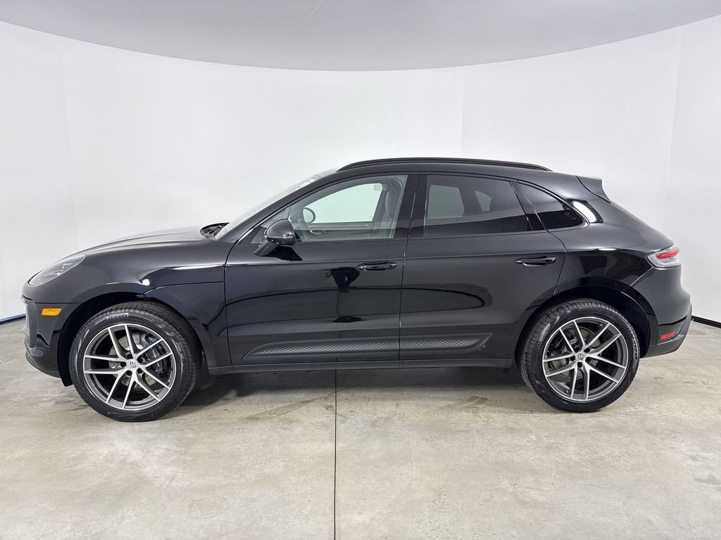 New 2026 Porsche Macan AWD/4WD image 2