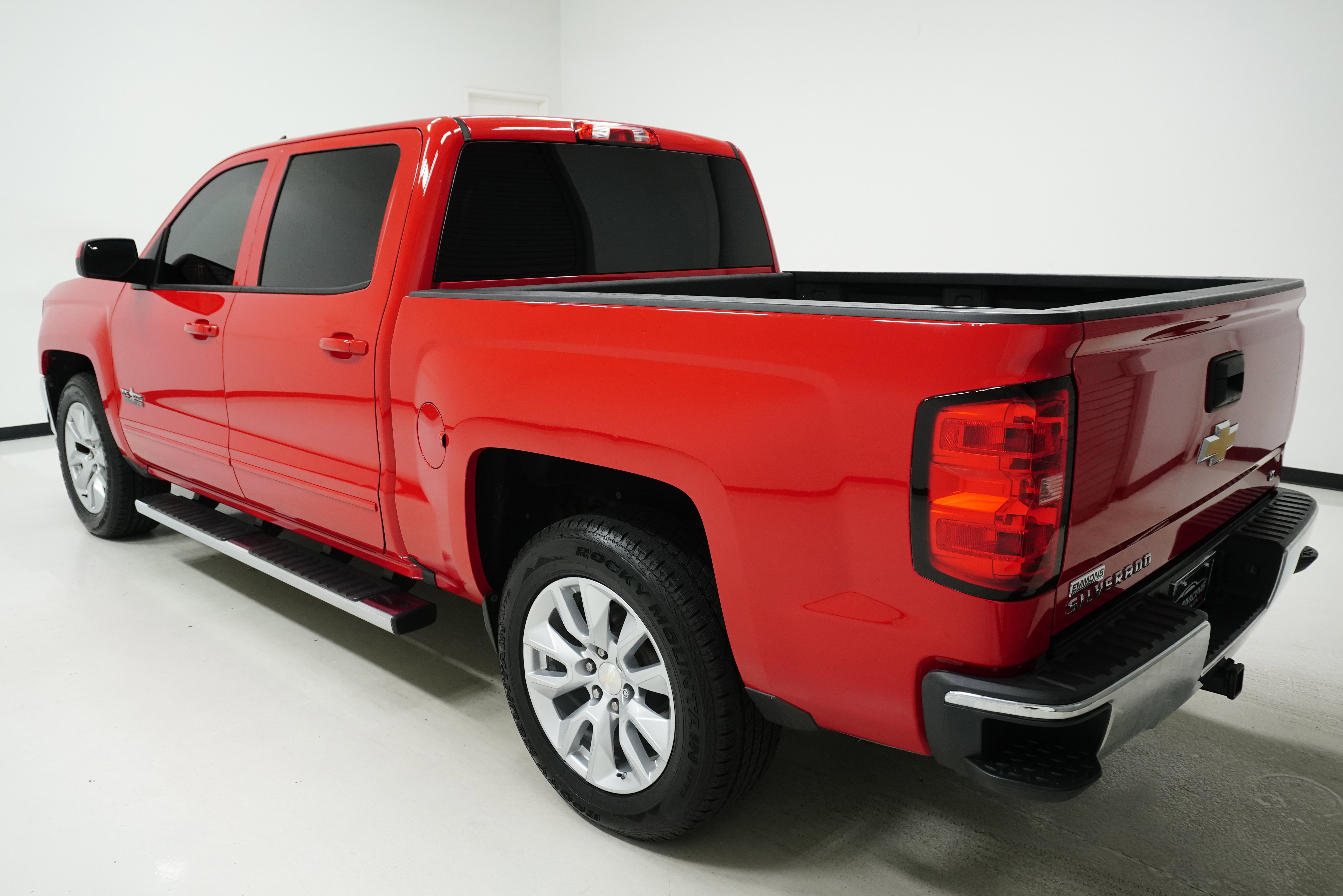 Used 2016 Chevrolet Silverado 1500 LT w/ Texas Edition image 5
