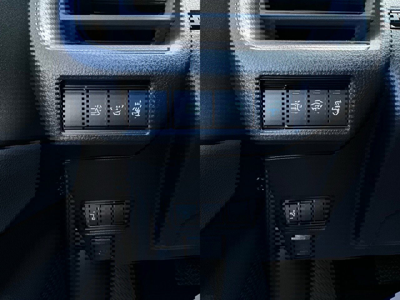 New 2026 Toyota Prius XLE image 19