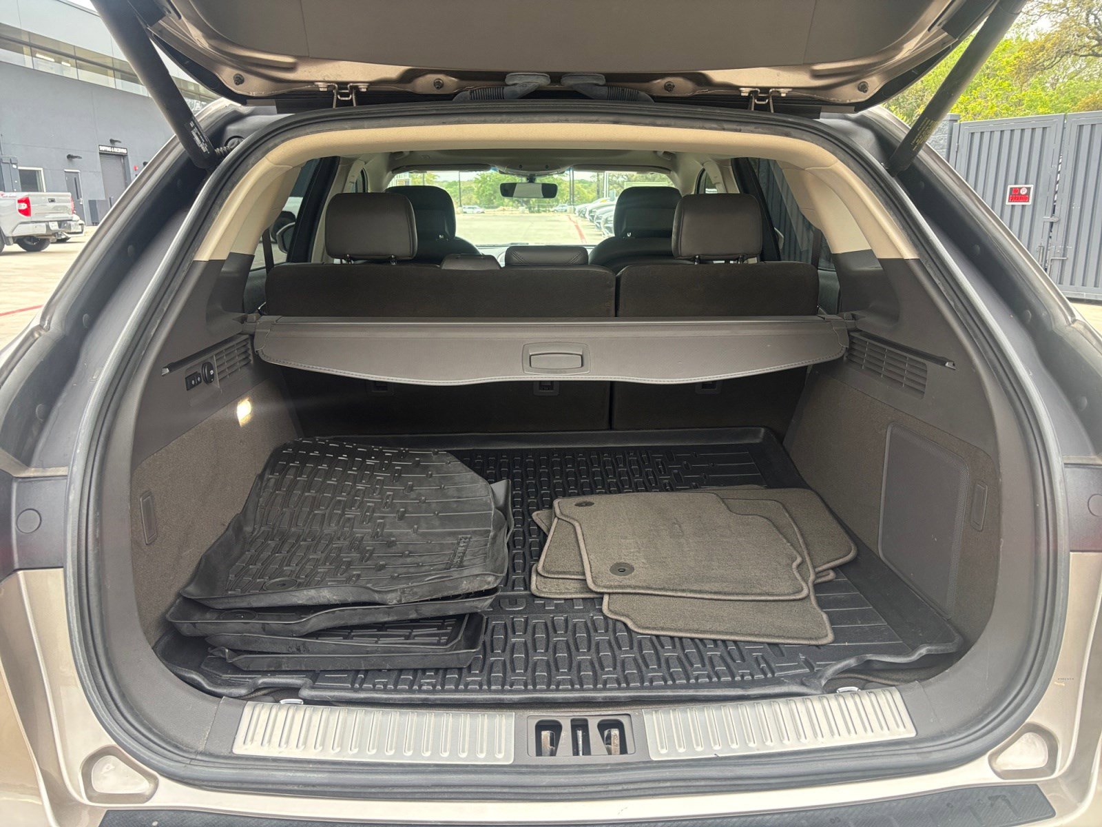 Used 2019 Lincoln Nautilus Reserve image 16