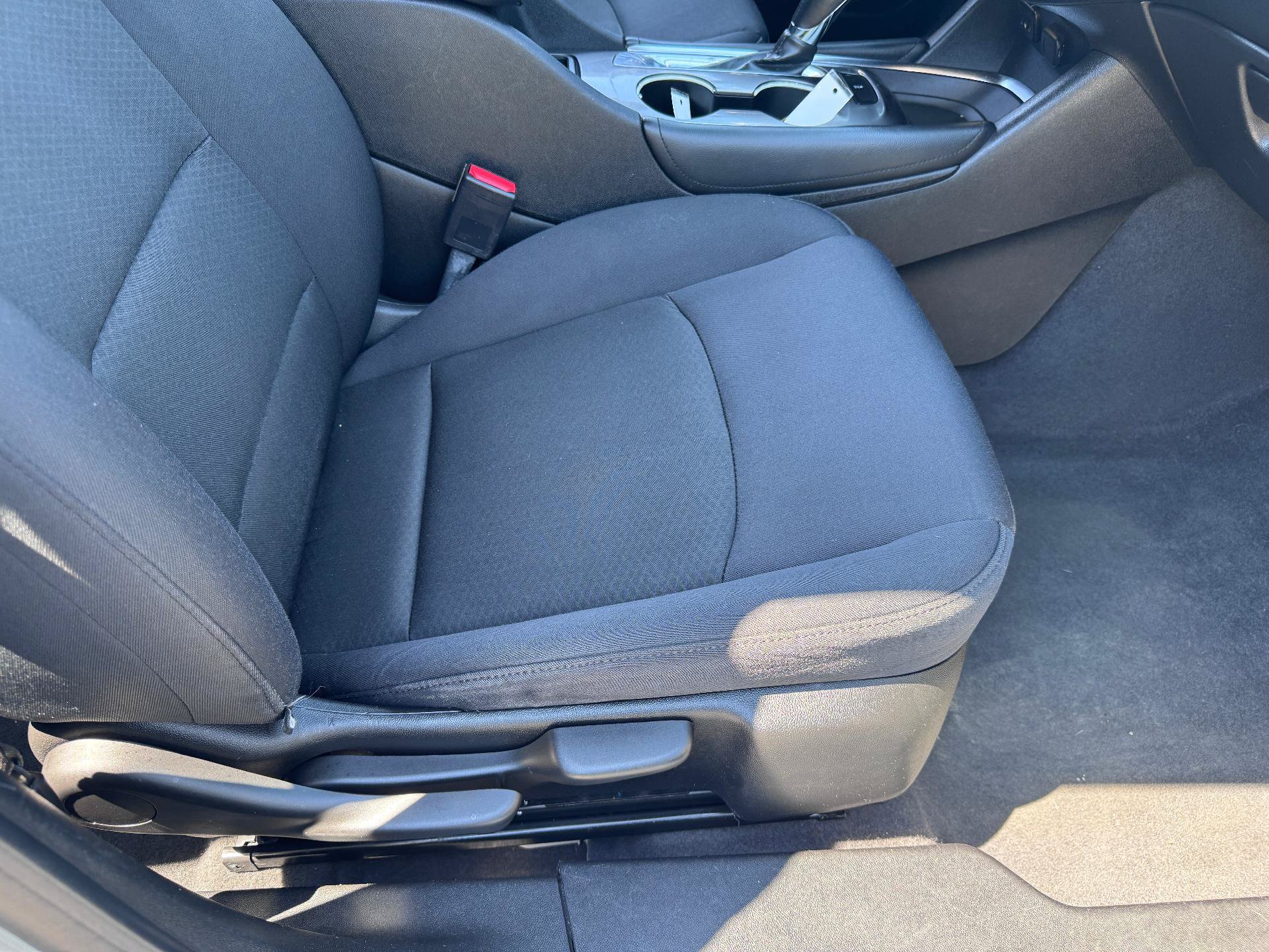 Used 2016 Chevrolet Malibu LT FWD image 17