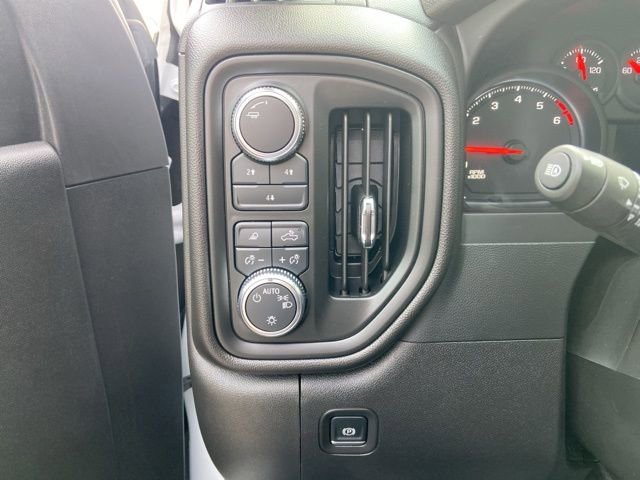 Used 2025 GMC Sierra 3500 Pro AWD/4WD image 23